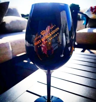 I Vám vyrobíme krásné sklenice. Chcete 6 kusů, 12, nebo 500 kusů? To je jen na vás. www.nerozbitnesklenice.cz