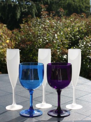 Na doma i do firmy. I Vám dodáme krásné sklenice. Chcete 6 kusů, 12, nebo 100 kusů? chcete čiré, nebo barevné, s potiskem,...