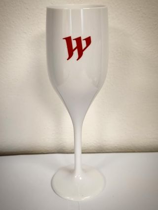 I Vám vyrobíme krásné sklenice. Chcete 6 kusů, 12, nebo 500 kusů? To je jen na vás. www.nerozbitnesklenice.cz