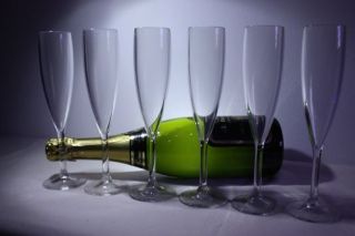 Na doma i do firmy. I Vám dodáme krásné sklenice. Chcete 6 kusů, 12, nebo 100 kusů? chcete čiré, nebo barevné, s potiskem,...