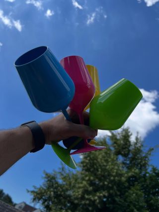 Na doma i do firmy, dopřejte si krásné a nerozbitné sklenice, které rozzáří váš stůl. I Vám dodáme krásné originální...