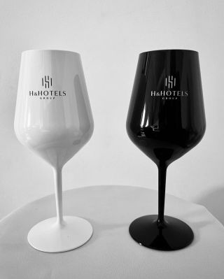 A jaké krásné sklenice dodáme Vám? Napište si o cenu s logem či bez: info@nerozbitnesklenice.cz Krasa a elegance + Klid a...