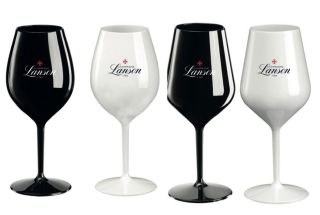 A jaké krásné sklenice dodáme Vám? Napište si o cenu s logem či bez: info@nerozbitnesklenice.cz Krasa a elegance + Klid a...