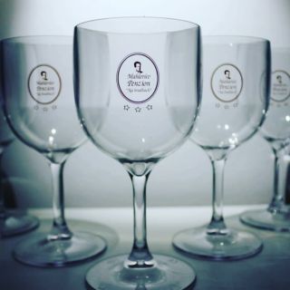 I vám dodáme krásné sklenice. Jsme tu pro váš klid, vaši pohodu a hlavně vaše bezpečí. Na doma i do firmy...