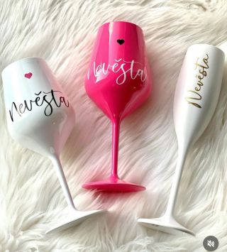 I vám dodáme krásné sklenice. Jsme tu pro váš klid, vaši pohodu a hlavně vaše bezpečí. Na doma i do firmy...