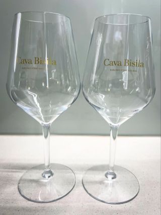 A jaké krásné sklenice vyrobíme Vám? Krása, elegance, klid, pohoda a hlavně bezpečí www.nerozbitnesklenice.cz