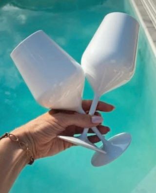 Klid, pohoda a hlavně bezpečí. Na doma i do firmy. Potřebuješ 2 kusy, 6, 12, nebo rovnou 100 kusů… Jsme tu pro vás....