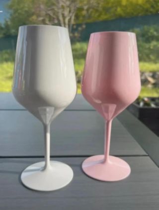 Potřebuješ 2 kusy, 6, 12, nebo rovnou 100 kusů… Jsme tu pro vás www.nerozbitnesklenice.cz Na doma i do firmy. Klid, pohoda...