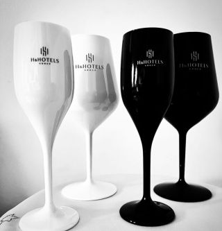 A jaké krásné sklenice vyrobíme Vám? Krása, elegance, klid, pohoda a hlavně bezpečí www.nerozbitnesklenice.cz