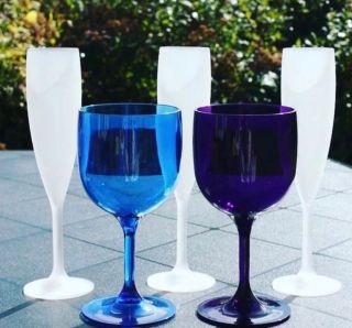 Dárky na poslední chvíli? Žádný problém – my stále stíháme! Chcete potěšit rodinu, kolegy, nebo firemní partnery něčím...