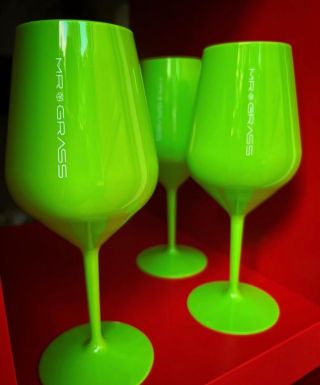 A jaké krásné sklenice vyrobíme Vám? Krása, elegance, klid, pohoda a hlavně bezpečí www.nerozbitnesklenice.cz