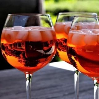 Dárky na poslední chvíli? Žádný problém – my stále stíháme! Chcete potěšit rodinu, kolegy, nebo firemní partnery něčím...