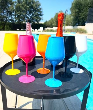 Dárky na poslední chvíli? Žádný problém – my stále stíháme! Chcete potěšit rodinu, kolegy, nebo firemní partnery něčím...